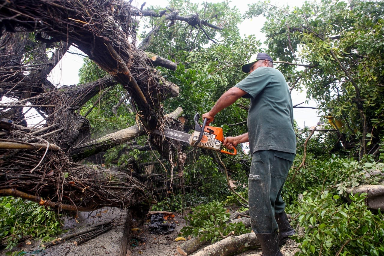 Chuvas intensas atingem Simões Filho e já somam 276 mm em quatro dias