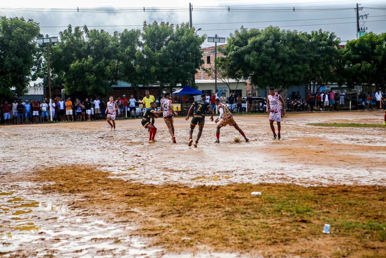 Semifinal da Copa CIA agita Simões Filho com disputas acirradas e define finalistas da competição