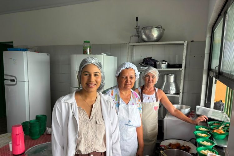 Simões Filho garante alimentação escolar de qualidade para unidades de ensino da rede municipal