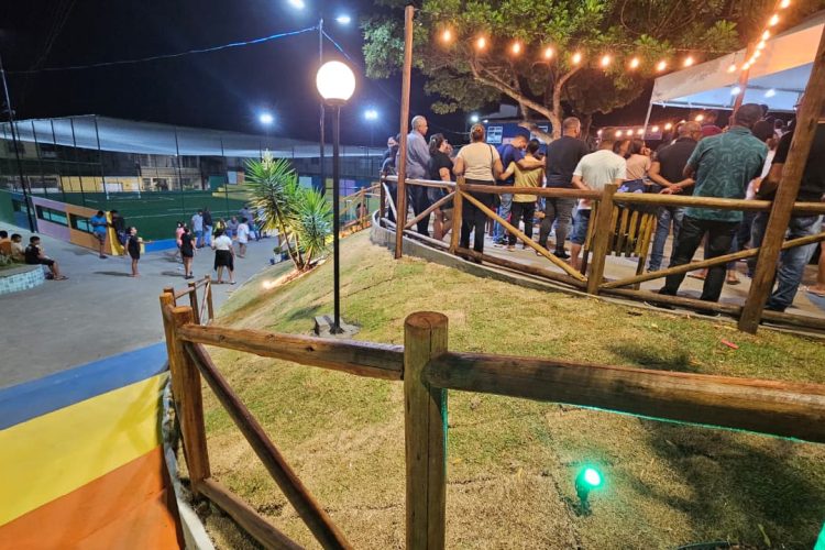 Prefeitura entrega novos espaços de lazer no CIA 1 e população aprova resultado